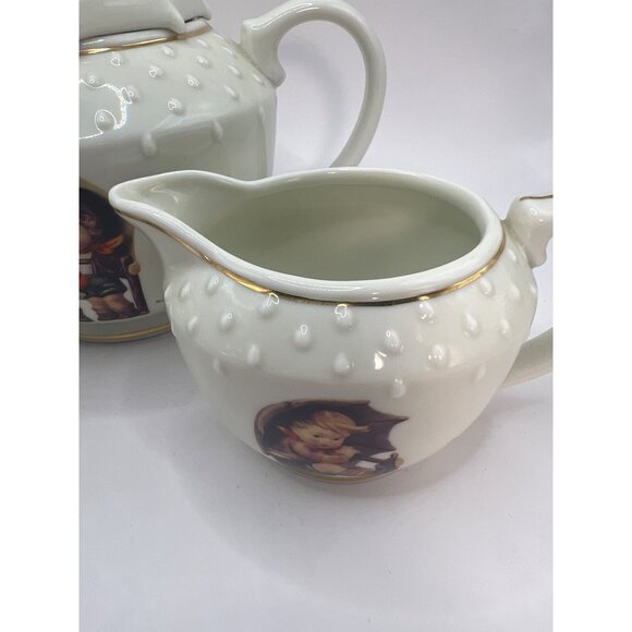 Hummel Danbury Mint Stormy Weather Tea Set Unbrella Boy Creamer, Umbrella Girl S - Picture 2 of 16